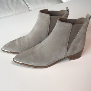 Marc Fisher Ltd Yale Chelsea Boots